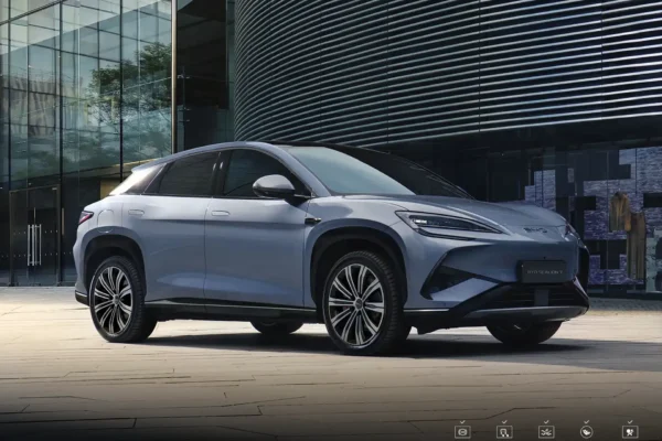 BYD Sealion exterior lateral frontal
