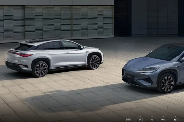 BYD Sealion exterior lateral posterior