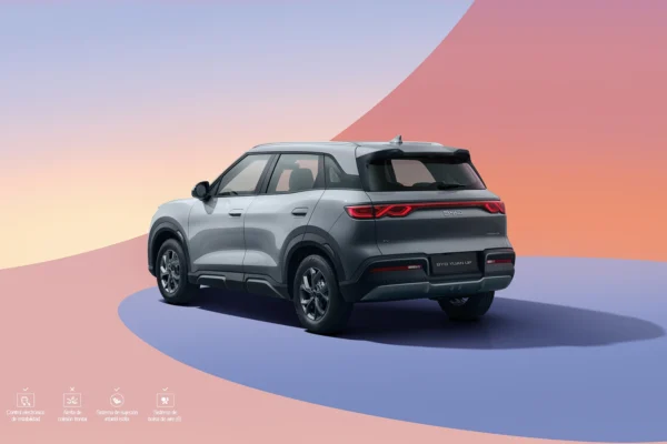 BYD Yuan Up Lux exterior lateral trasero